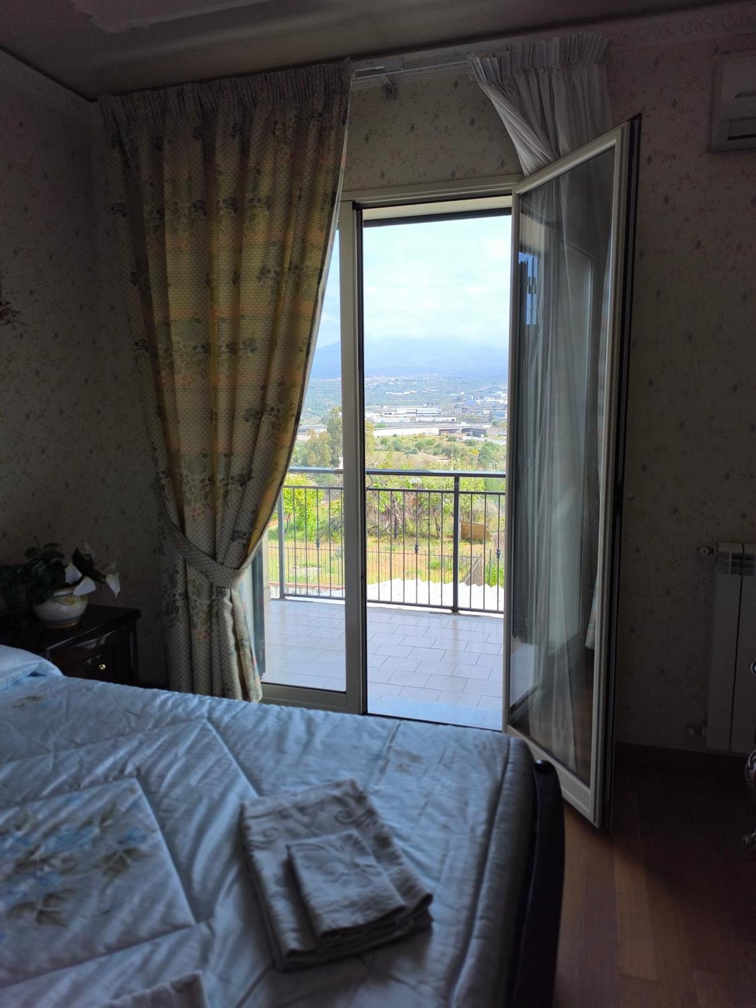 Bed & Breakfast Kalinka Bed & Breakfast Motta Sant' Anastasia Bagian luar foto